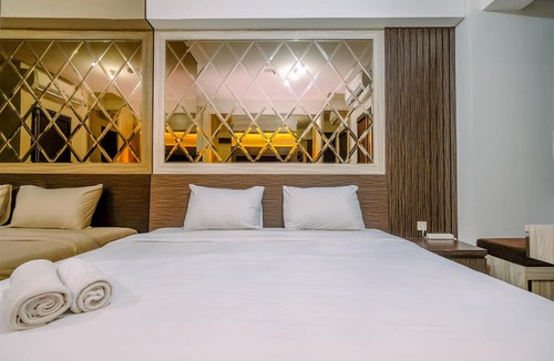 Bekasi Apartment | Warm And Minimalist Studio Room Transpark Cibubur Apartment