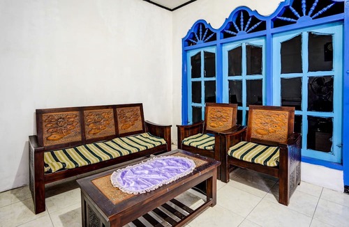 Sidoarjo Hotel | Hotel O Umi Homestay Syariah