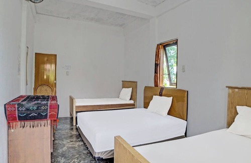 Pematangsiantar Hotel | OYO 92005 Jabu Sihol