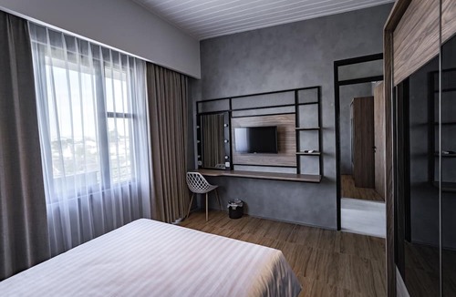 Grogol Hotel | LOA Living Solo Baru