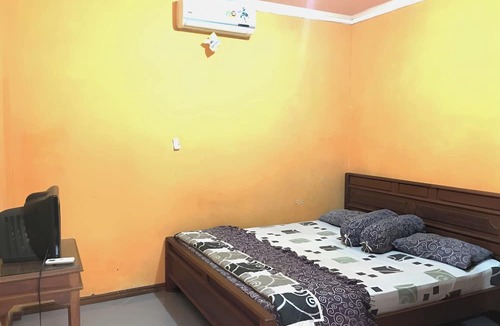 Klaten Selatan Hotel | Hotel Alami near Alun-Alun Klaten