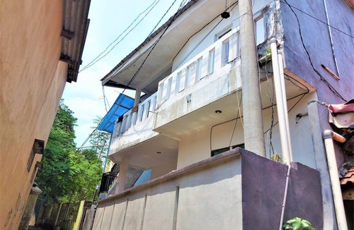 Pondokcina House | Guesthouse Maura