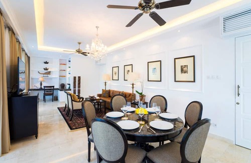 Seminyak Hotel | The Colony Hotel