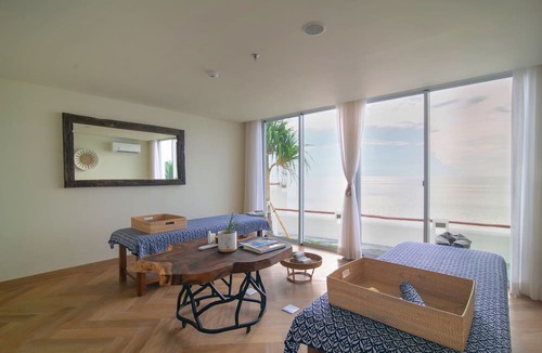 Senggigi Hotel | Royal Avila Boutique Resort