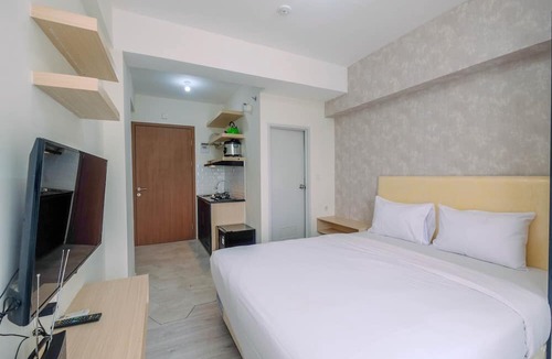 Pancawati Apartment | Comfy And Stylish Studio Podomoro Golf View Apartment By Travelio