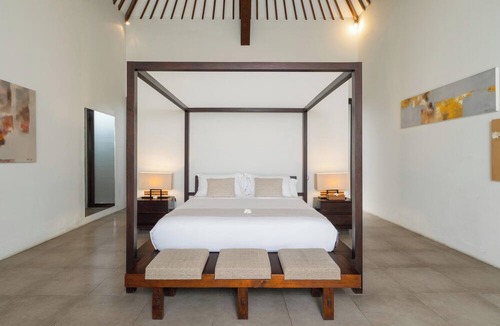 Laksmana Villa | Villa Alice Satu by Villa Finder