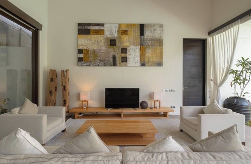 Laksmana Villa | Villa Alice Satu by Villa Finder