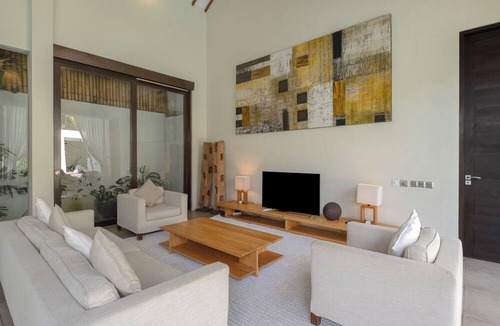 Laksmana Villa | Villa Alice Satu by Villa Finder