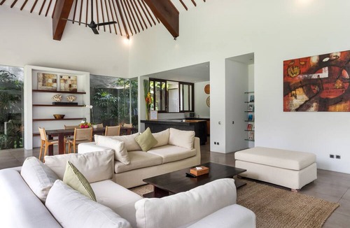Laksmana Villa | Villa Alice Dua by Villa Finder