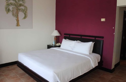 Pineleng Hotel | Mercure Manado Tateli Resort and Convention