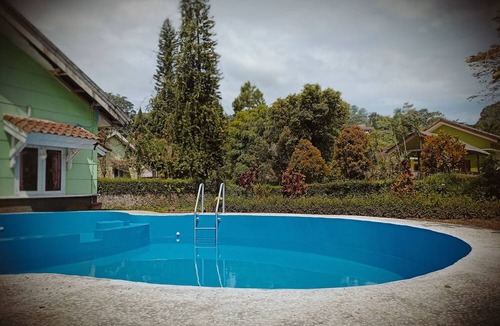 Ciater Villa | Tempat Nginap 3BR Ciater Highland Resort