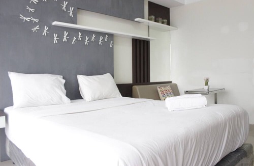 Hegarmanah Apartment | Modern & Contemporary Studio At Beverly Dago Apartment Near Itb