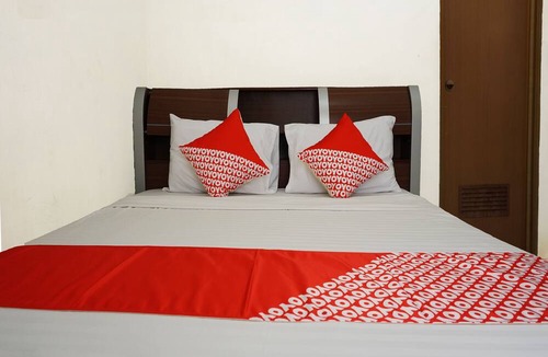 Panimbang Hotel | OYO 2860 The Castury Homestay Syariah