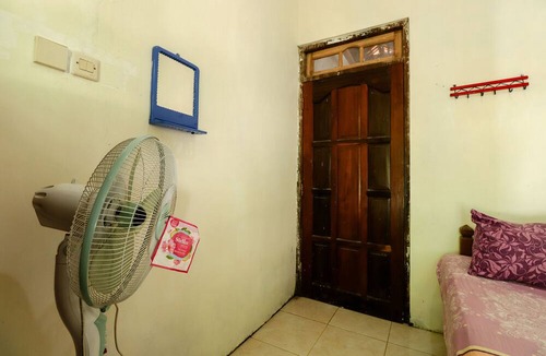 Kokap Hotel | Homestay Mbah Parni
