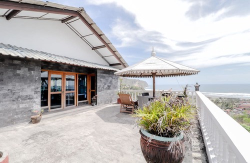 Kretek Hotel | Adinda Beach Hotel and Villa