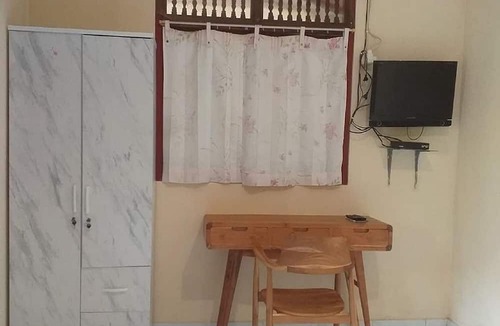 Sampalan Hostel | Nushe Hostel & Room
