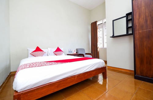 Surakarta Hostel | Hotel O Paviliun Permata