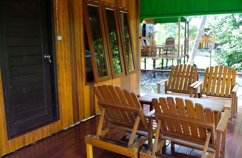 Maratua Island House | Maratua Guesthouse