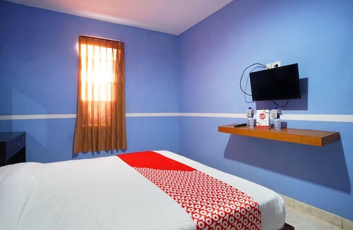 Balikpapan Hotel | OYO 1272 Grand Garuda Guest House