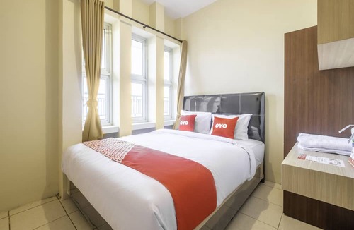 West Cirebon Hotel | OYO 2132 Pondok Avicenna