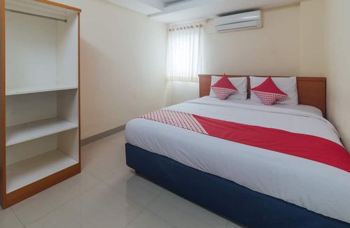 Ambon Hotel | OYO 1448 Mangga Dua Guest House