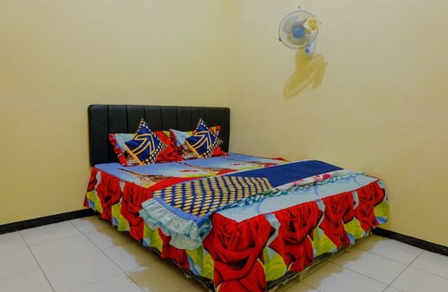 Pacitan Hotel | SPOT ON 1976 Hamana Beach Inn