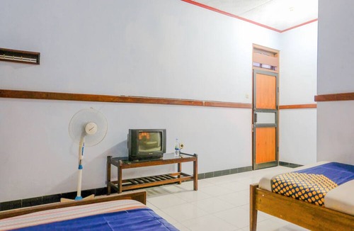 Peterongan Hotel | OYO 1971 Hotel Dewi
