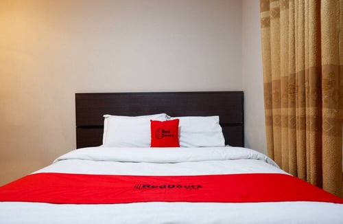 Kendari House | RedDoorz Plus near Haluoleo University