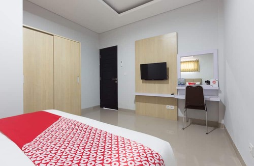 Pemecutan Kelod Hotel | OYO 1949 Vrindavan Residence