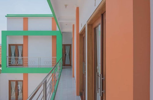 Cigugur House | RedDoorz Plus near Alun Alun Kuningan