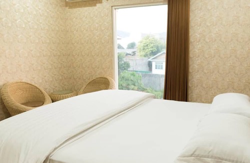 Palu House | Hotel Raja Akas