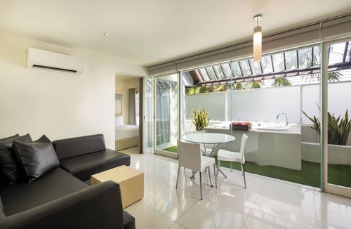 Sunset Road Hotel | HARRIS Hotel & Residence Sunset Road Bali