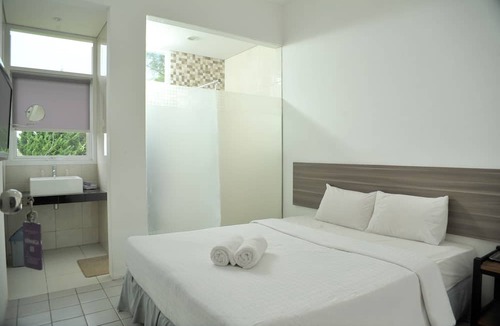 Ambarawa Hotel | Amanda Hills Bandungan