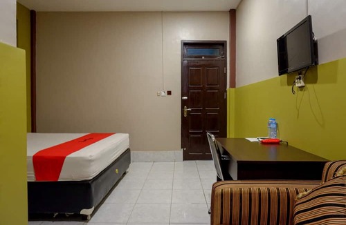 Kendari Hotel | RedDoorz Syariah @ Hotel Wisma Indonesia Kendari