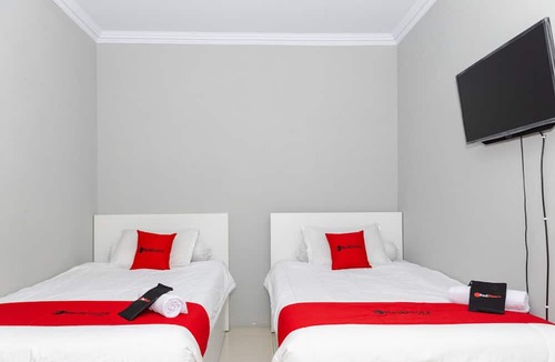 Grand Kawanua International City Hotel | RedDoorz Plus near Transmart Kairagi Dua Manado