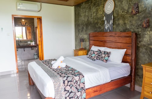 Mendoyo Bed & Breakfast | West Break Bali Medewi