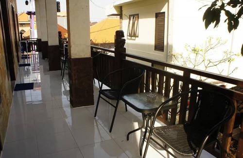 Legian Hotel | Kubu B'dauh Homestay
