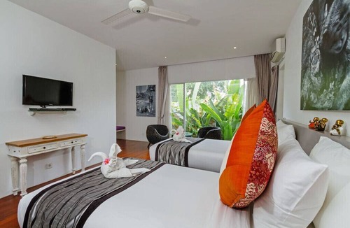 Central Seminyak Villa | Villa Eindra