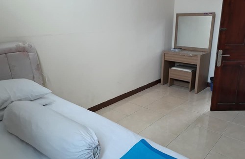 Semarang Hostel | Imam Bonjol Hostel