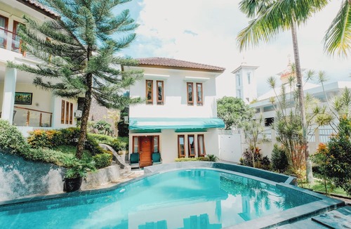 Garut Hotel | Aleyra Hotel and Villa Garut
