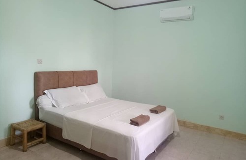 Sekotong Barat House | Krisna Bungalows & Restaurant