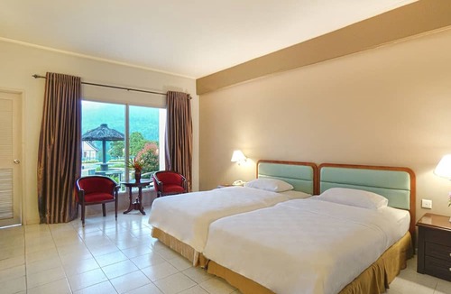Parapat Hotel | Niagara Hotel Lake Toba & Resorts