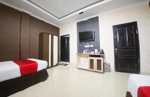 Limboto Hotel | RedDoorz Syariah near RSUD Ainun Habibie Gorontalo