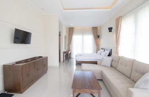 Mungkid Hotel | Sevilla Resort Magelang