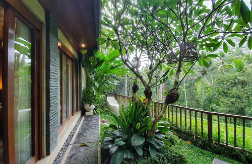 Sambahan Bed & Breakfast | Puri Raya Villa Ubud