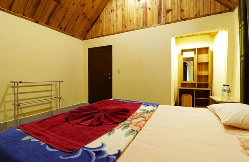 Ambarita House | Tuk Tuk Timbul Bungalows