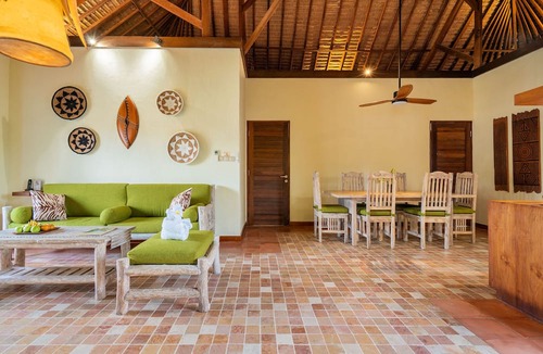 Medahan Resort | Mara River Safari Lodge