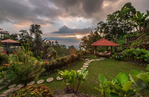 Tawangmangu Hotel | Nava Hotel Tawangmangu
