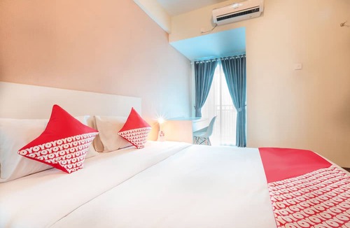 Bekasi Timur Hotel | OYO Flagship 755 Appartel Grand Dhika City