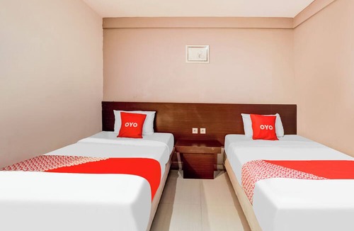 Surabaya Hotel | Hotel O Siwalankerto Near Surabaya Carnival